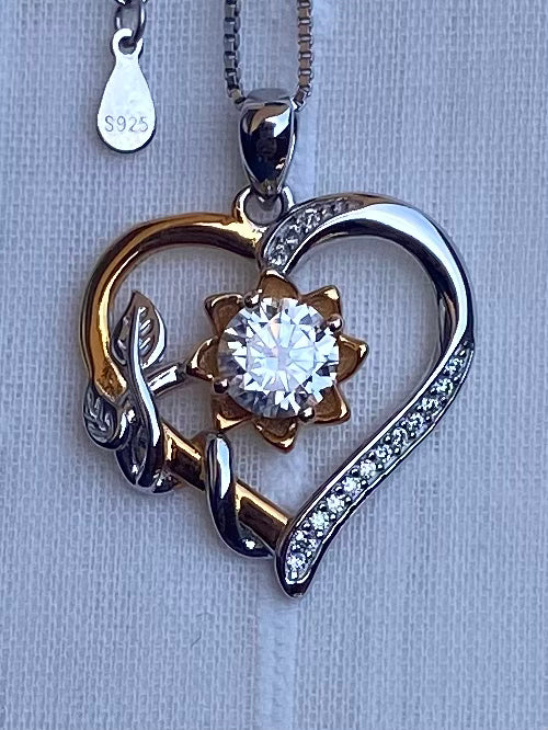 Sparkling 1.0CT Moissanite Diamond Valentine Heart Pendant Necklace – A Golden Flower of Love